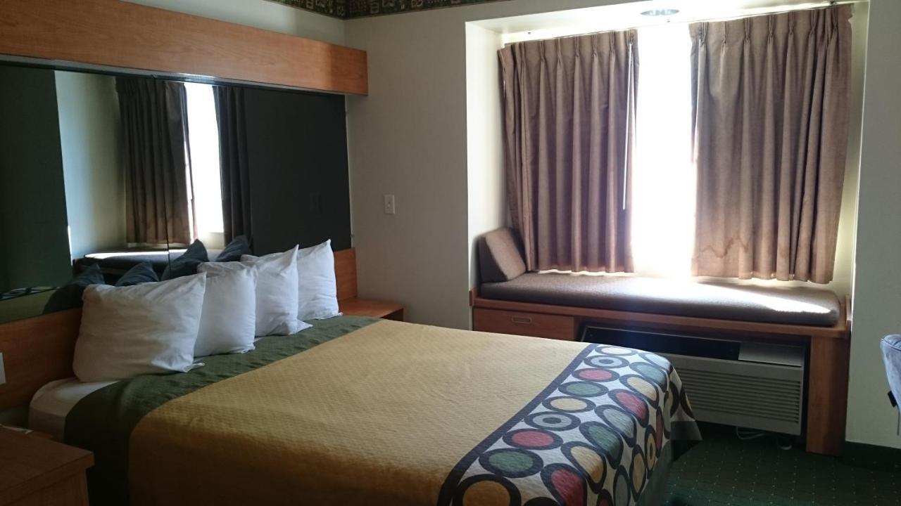 Super 8 By Wyndham Pride Midvale/Midvalley/Salt Lake City Quarto foto